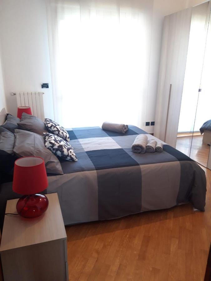 Bedandbreakfast Eni Torri Lombarde San Donato Bbqueen Сан-Донато-Миланезе Экстерьер фото
