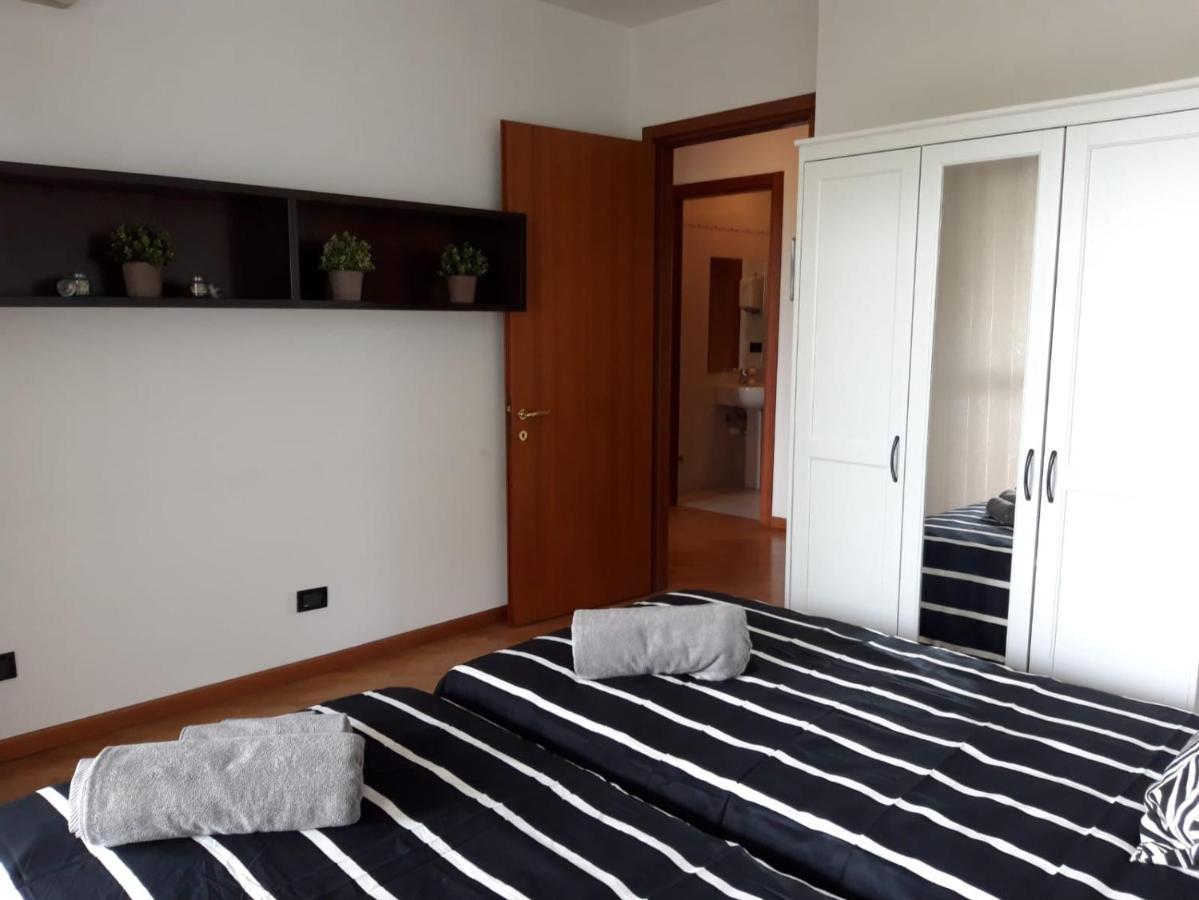 Bedandbreakfast Eni Torri Lombarde San Donato Bbqueen Сан-Донато-Миланезе Экстерьер фото