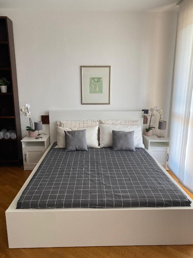 Bedandbreakfast Eni Torri Lombarde San Donato Bbqueen Сан-Донато-Миланезе Экстерьер фото